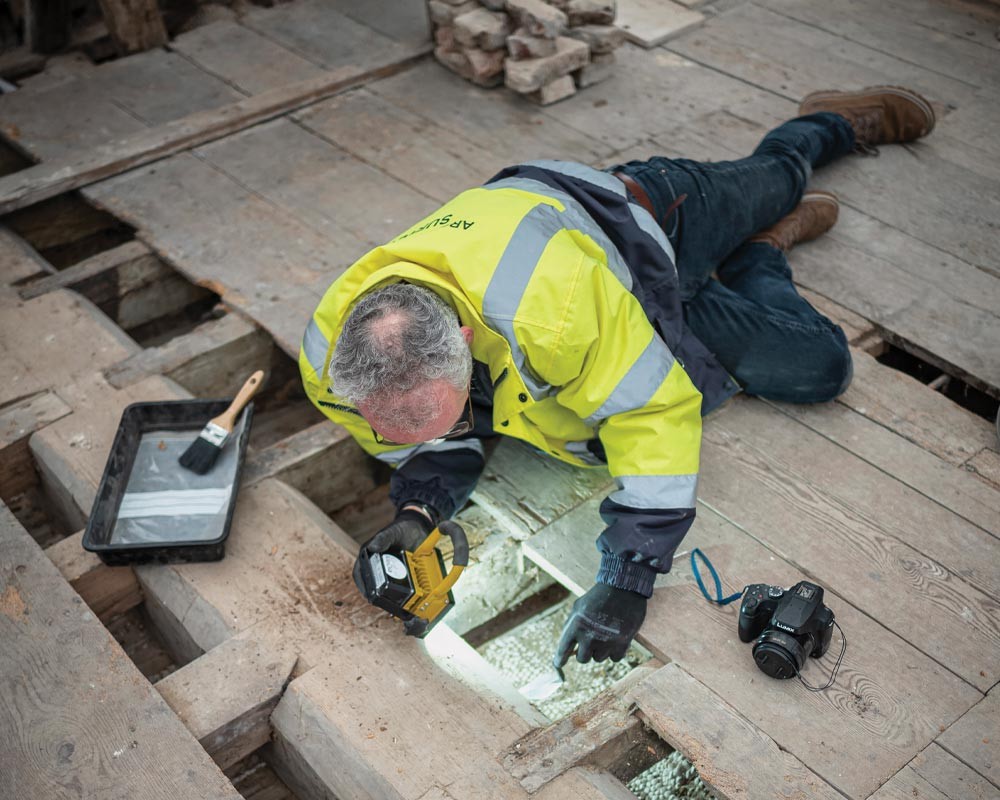 Matthew Champion at work ©National Trust Images_Mike Hodgson